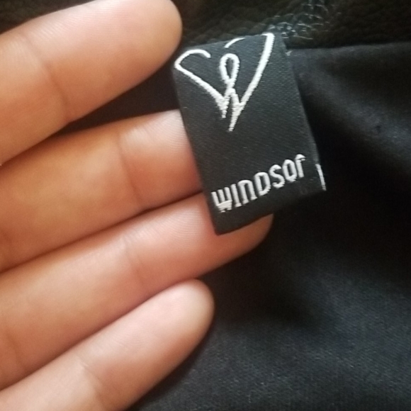 Cropped Windsor Jacket - Picture 2 of 4